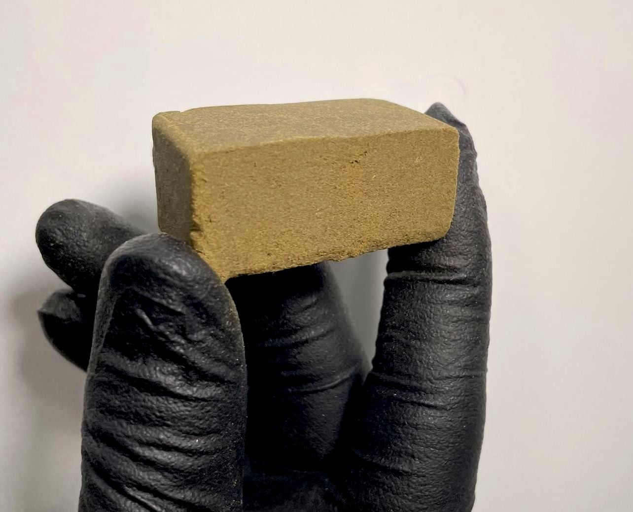 Moroccan Blond CBD Hash 25%- RNTZ - Hempire Gardens